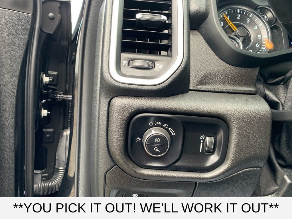 Used 2022 RAM 1500 Big Horn AWD/4WD image 13
