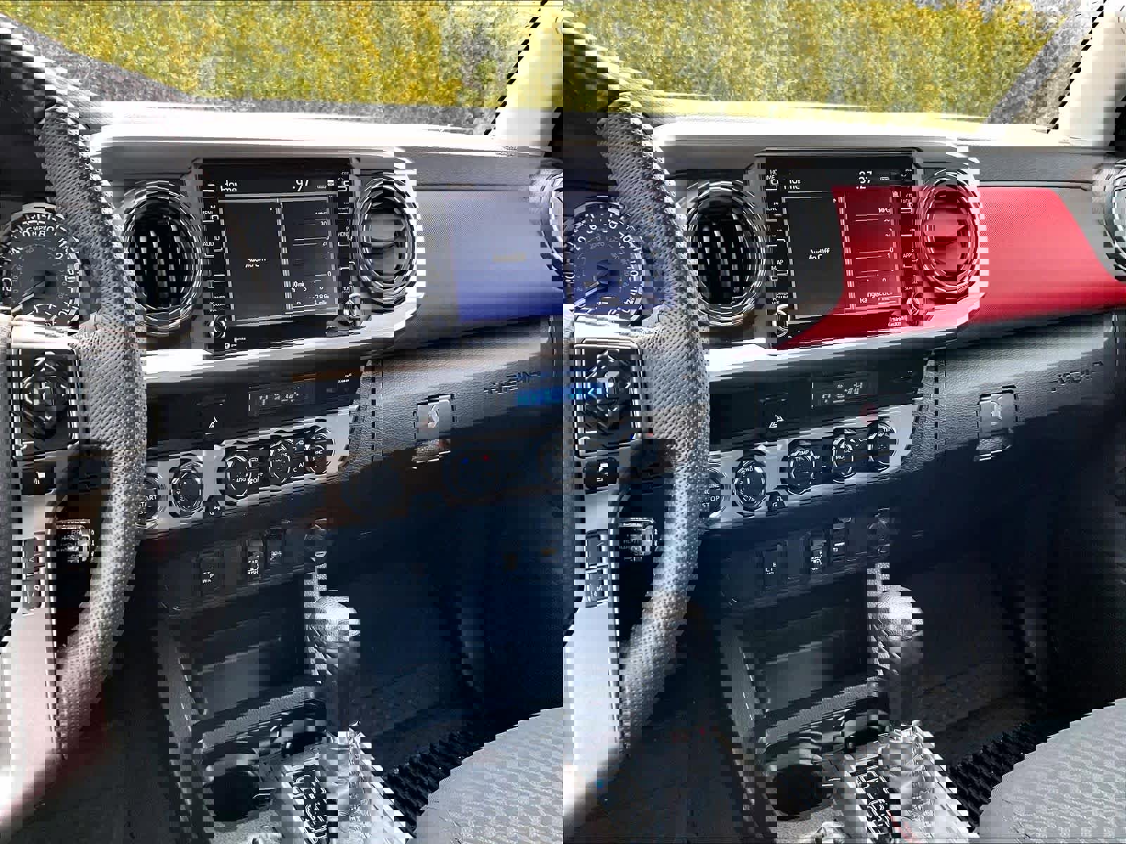 Used 2023 Toyota Tacoma SR5 AWD/4WD image 18