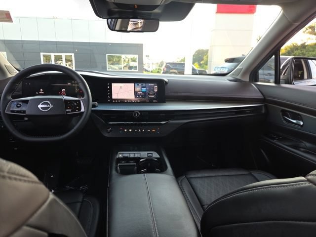Used 2025 Nissan Murano Platinum w/ Cargo Package AWD/4WD image 24