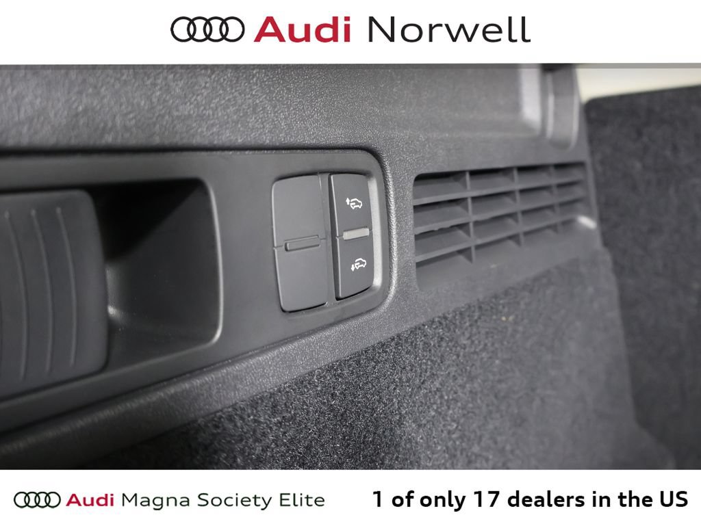 Used 2025 Audi Q5 Prestige AWD/4WD image 17