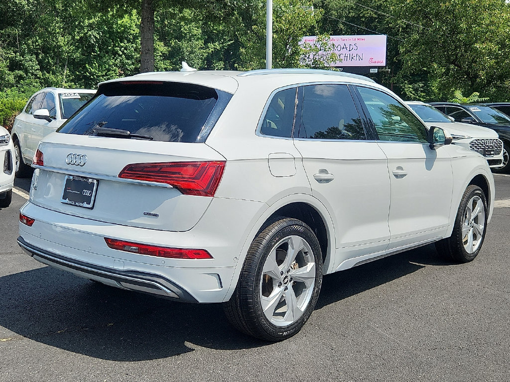 Used 2021 Audi Q5 Prestige w/ Prestige Package AWD/4WD image 12