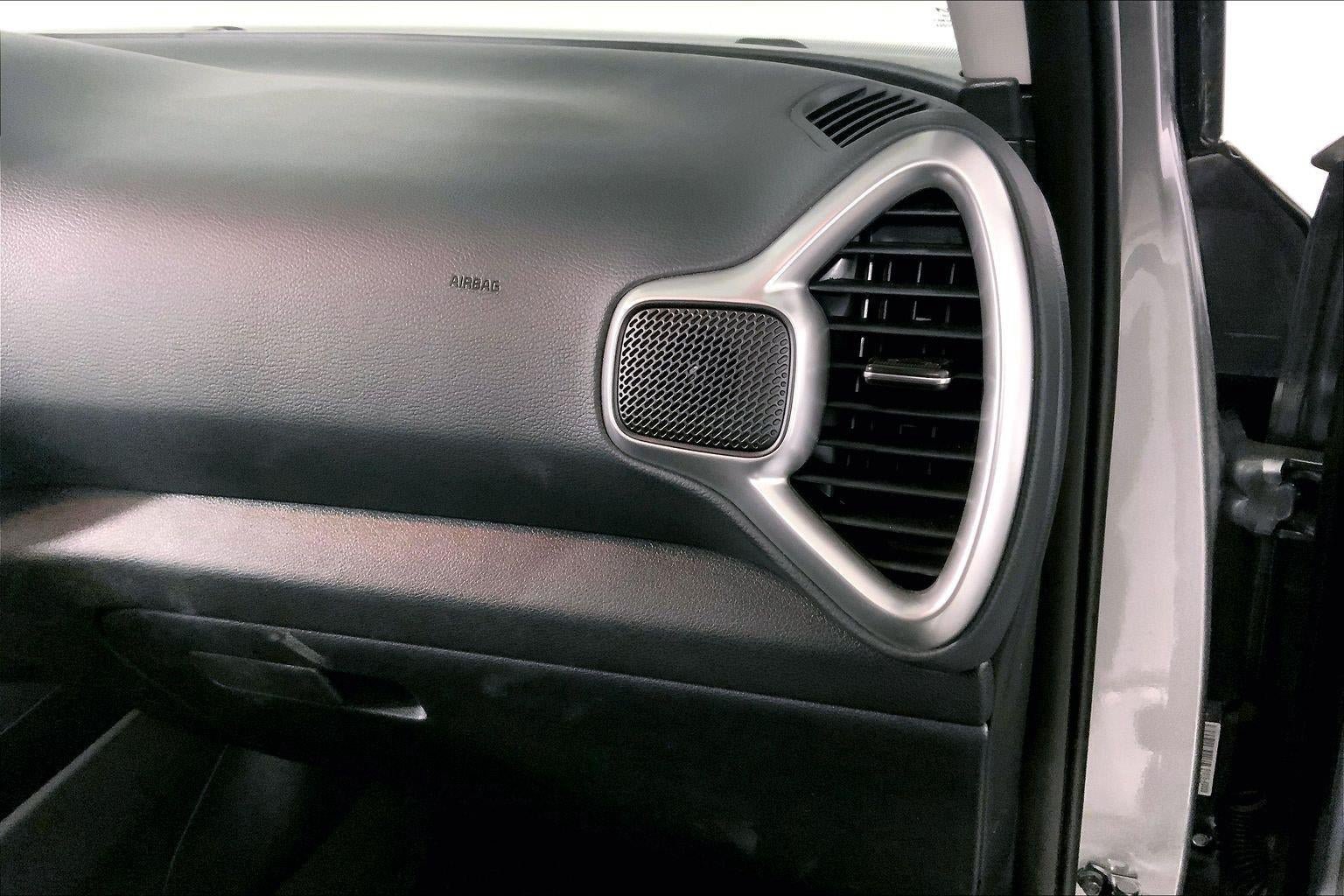 Certified 2025 Kia Soul LX FWD image 16