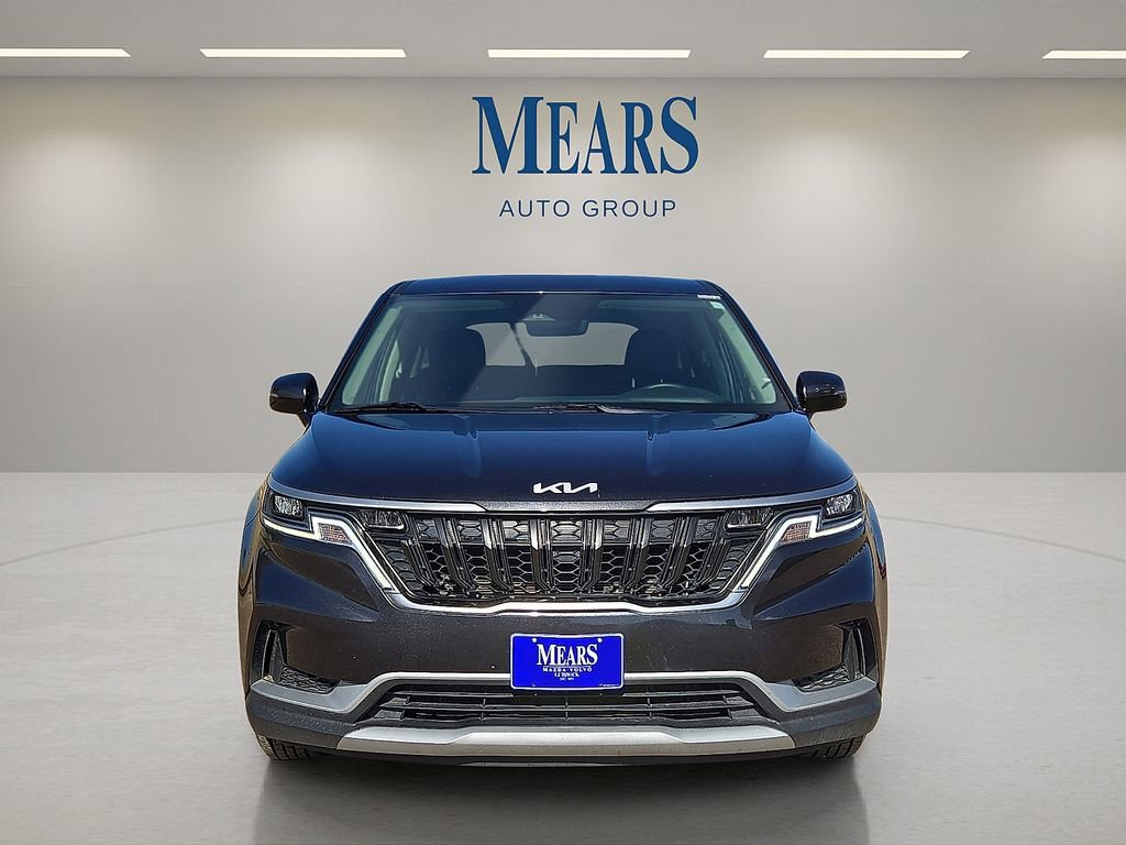 Used 2024 Kia Carnival LX image 8