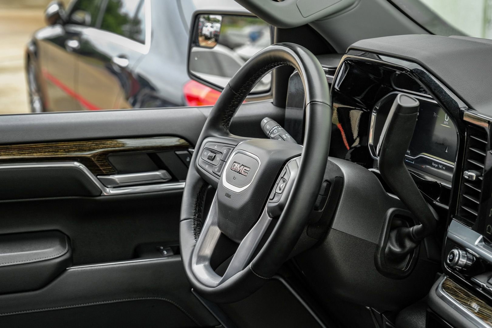 Used 2024 GMC Sierra 1500 SLE RWD image 12