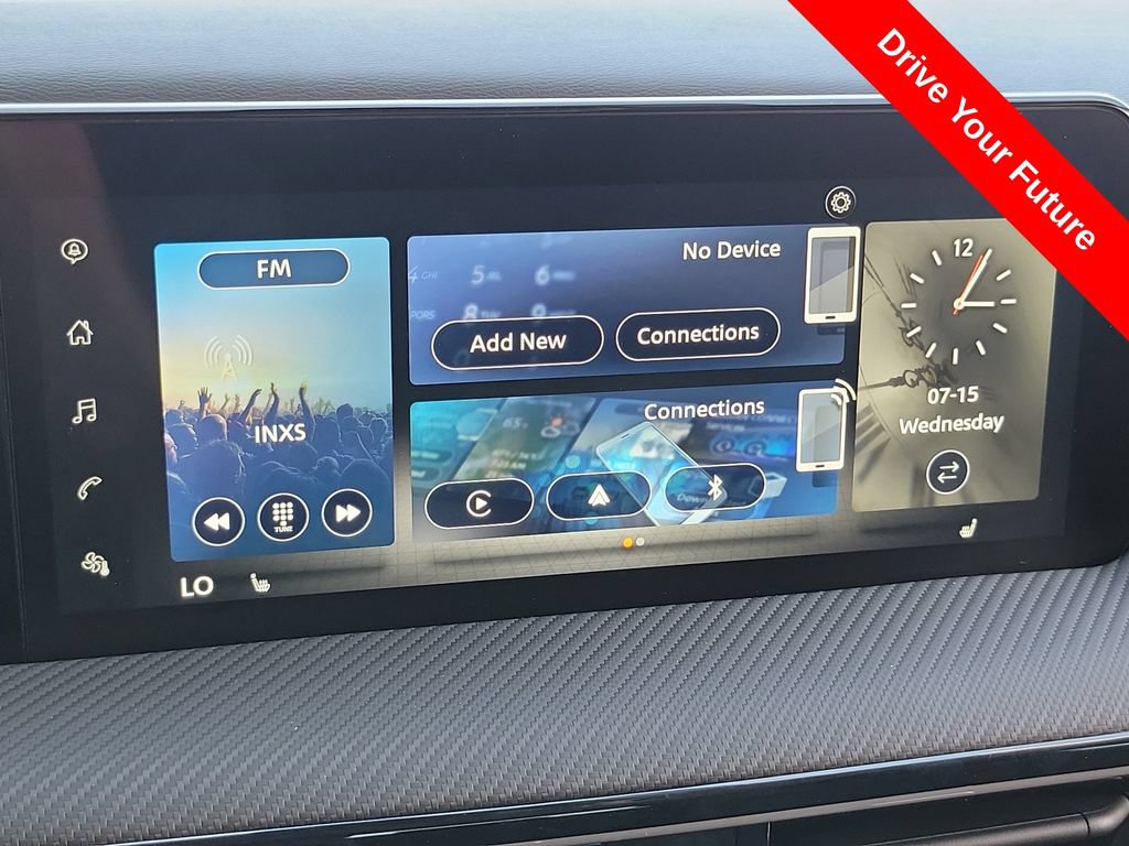 Used 2025 Nissan Kicks SR w/ SR Premium Package AWD/4WD image 9