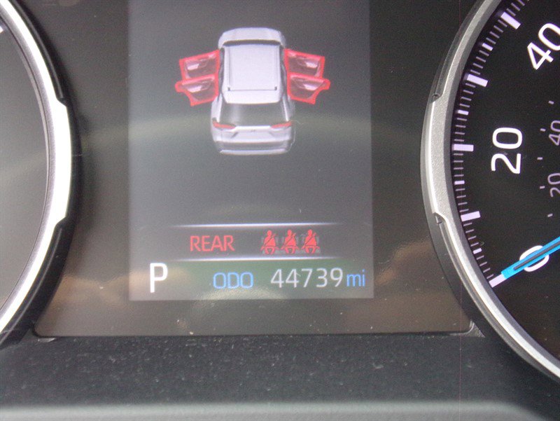 Used 2022 Toyota RAV4 SE image 47