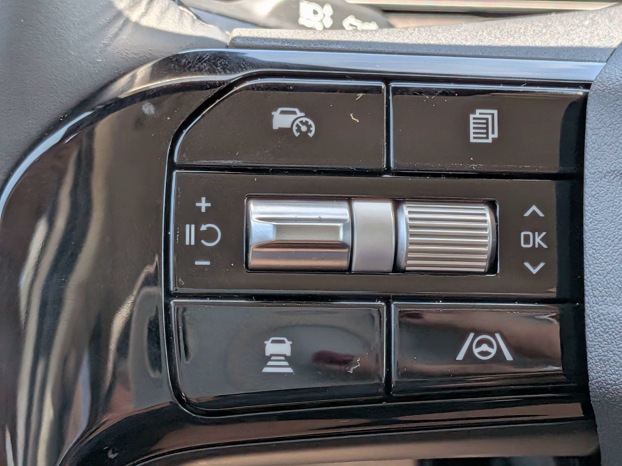 New 2026 Kia Sorento S AWD/4WD image 30