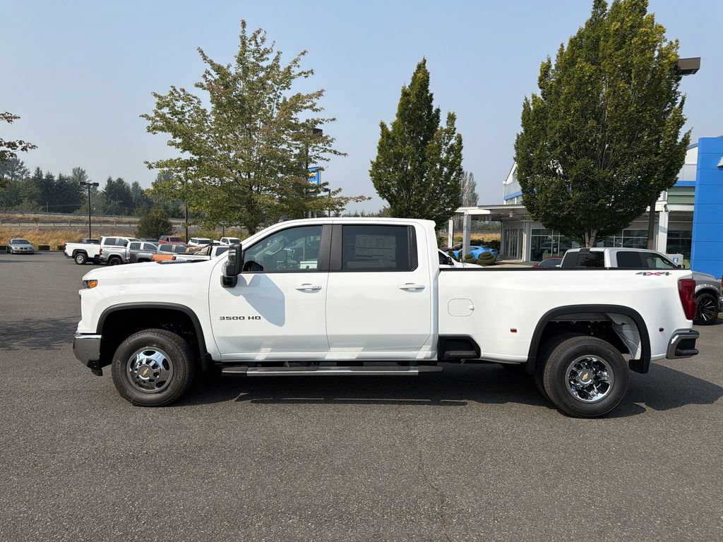 New 2026 Chevrolet Silverado 3500 LT w/ All Star Edition AWD/4WD image 6
