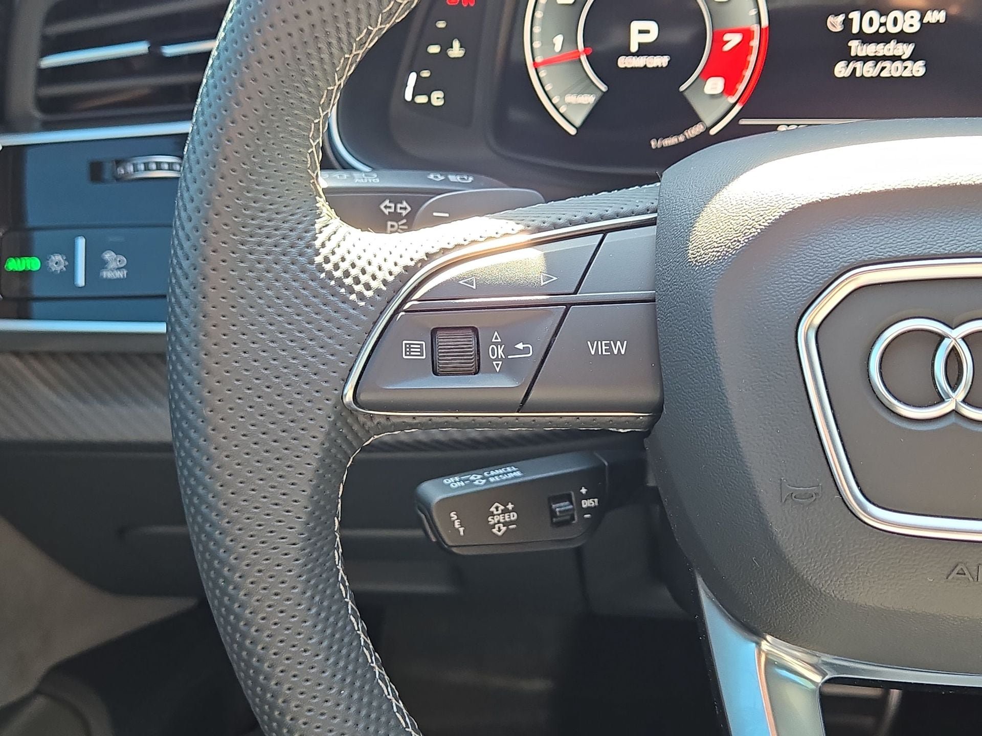 Certified 2025 Audi SQ7 Prestige AWD/4WD image 21