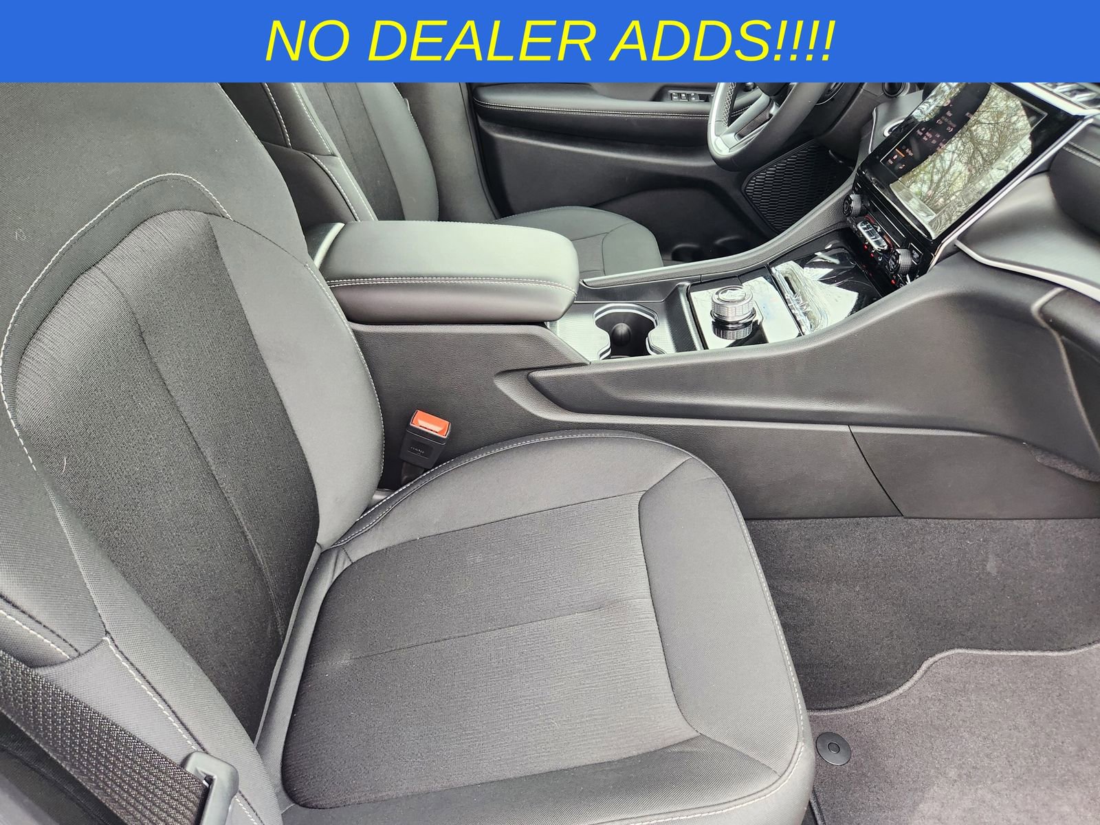 New 2025 Jeep Grand Cherokee L Laredo w/ Trailer Tow Package image 14