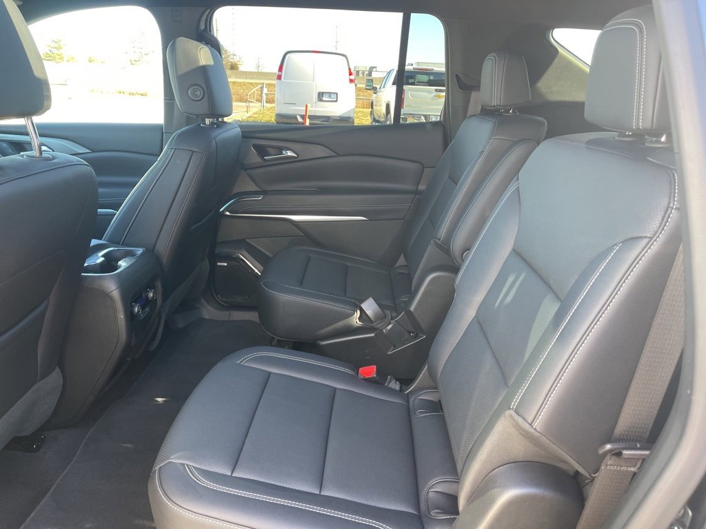 New 2025 Chevrolet Traverse LT w/ Enhanced Driving Package image 15