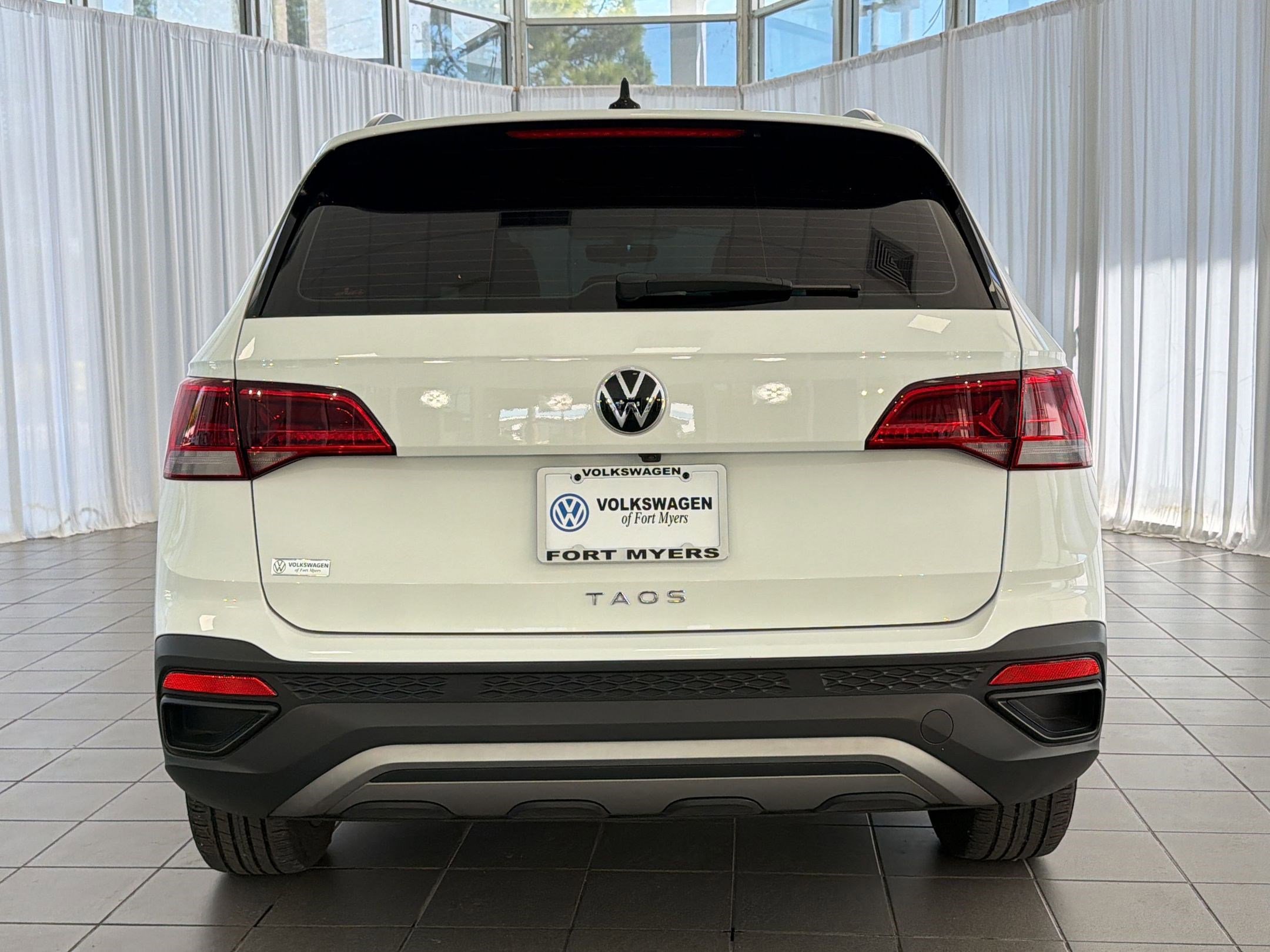 Used 2023 Volkswagen Taos S image 10