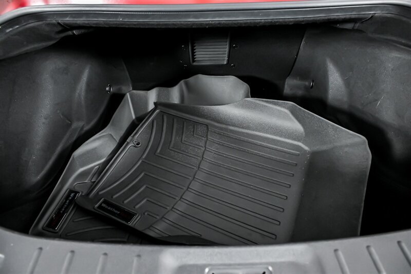Used 2018 Nissan GT-R Premium AWD/4WD image 16