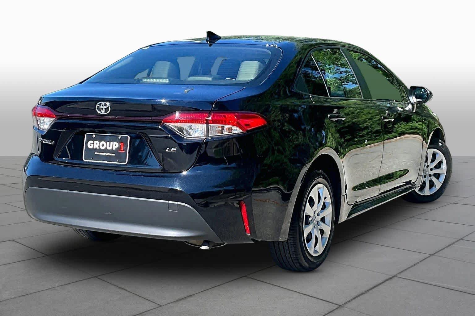 Used 2024 Toyota Corolla LE FWD image 24