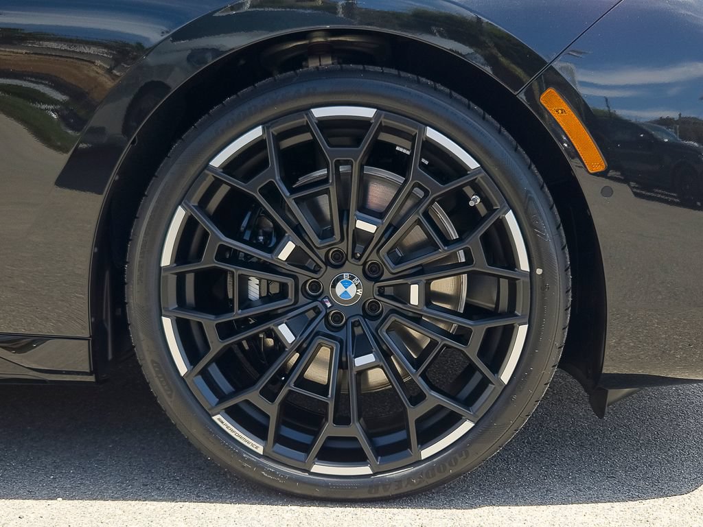 New 2026 BMW 740i w/ Premium Package RWD image 7
