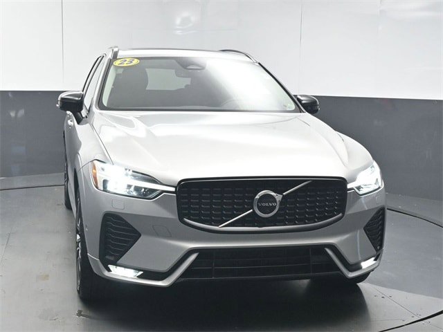 Used 2023 Volvo XC60 B5 Plus w/ Climate Package FWD image 3