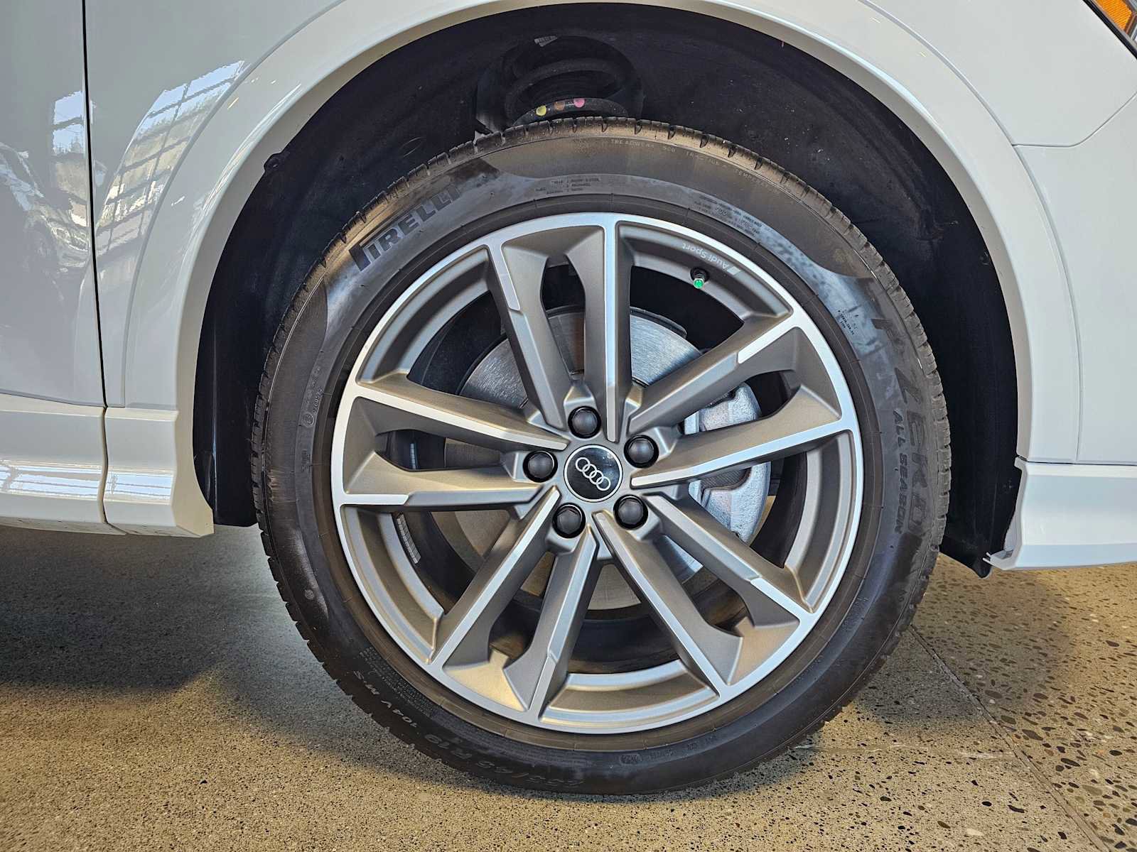 Used 2025 Audi Q3 2.0T Premium w/ Convenience Package image 9