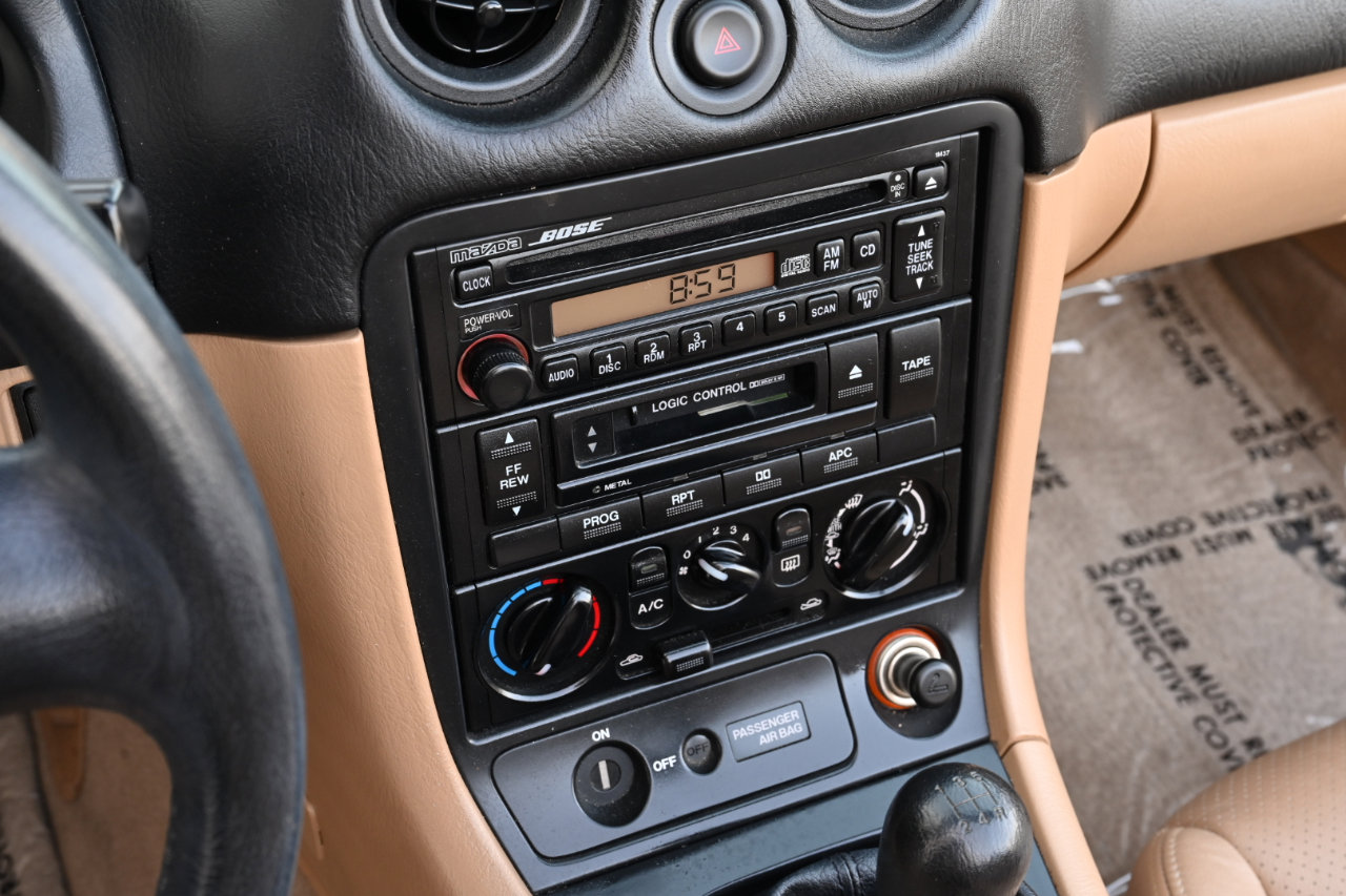 Used 2001 MAZDA MX-5 Miata LS RWD image 24