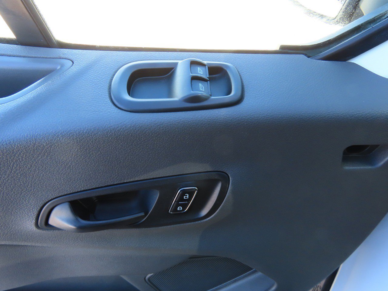 Certified 2023 Ford Transit 250 Medium Roof image 20