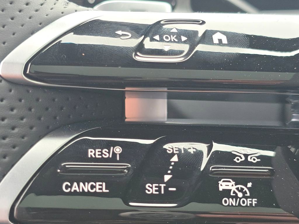 New 2026 Mercedes-Benz CLE 300 4MATIC Coupe image 32