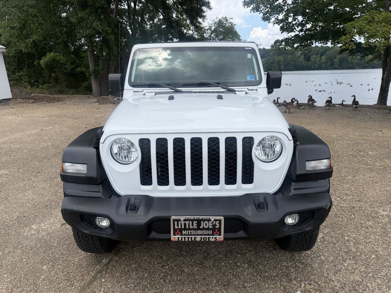 Used 2020 Jeep Gladiator Sport w/ Quick Order Package 24S AWD/4WD image 8
