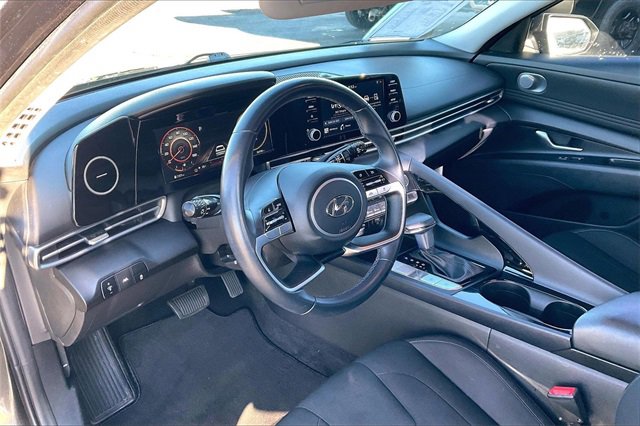 Used 2021 Hyundai Elantra SEL w/ Convenience Package image 13