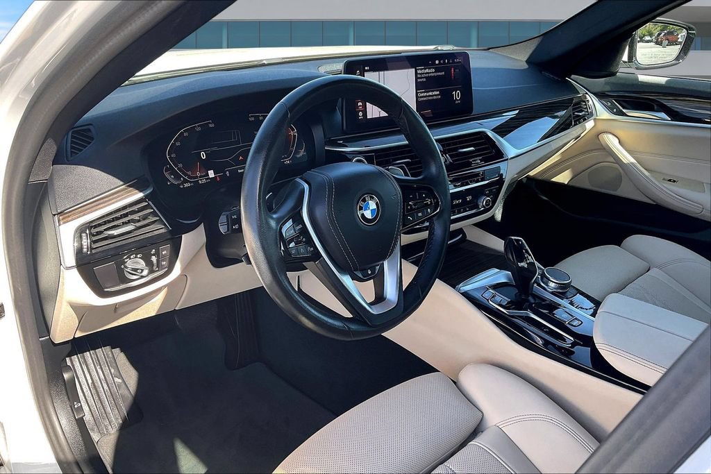 Used 2023 BMW 540i xDrive w/ Convenience Package AWD/4WD image 17