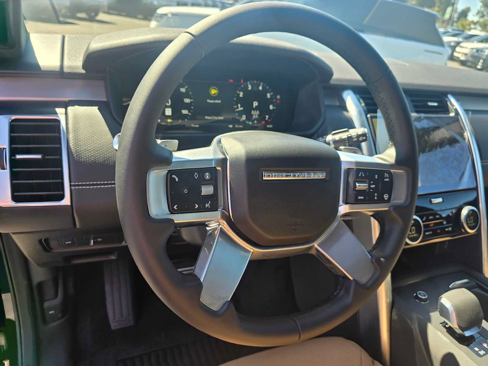 New 2026 Land Rover Discovery Dynamic SE AWD/4WD image 25