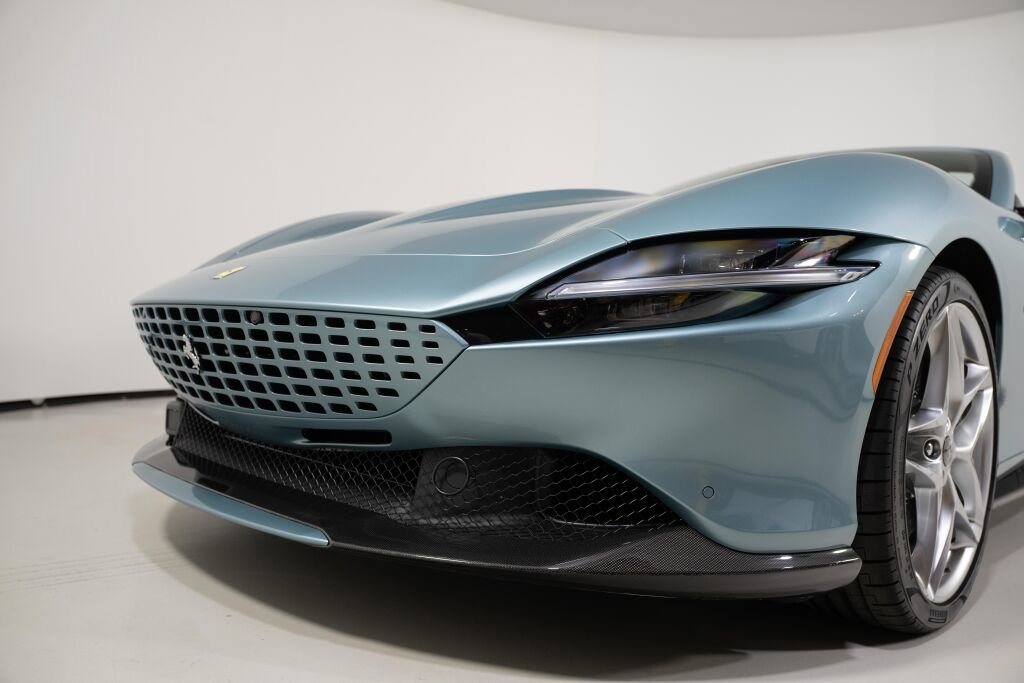 Used 2024 Ferrari Roma Spider image 15