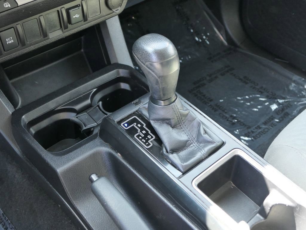 Used 2021 Toyota Tacoma SR w/ SR Convenience Package image 21