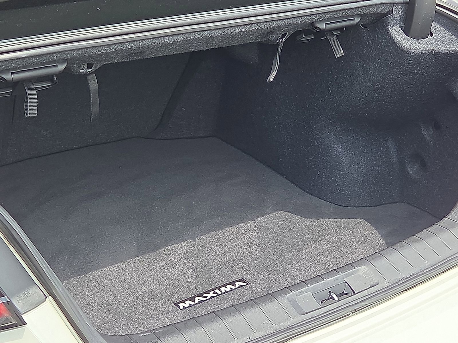 Used 2023 Nissan Maxima Platinum w/ Sport Mat Group FWD image 9