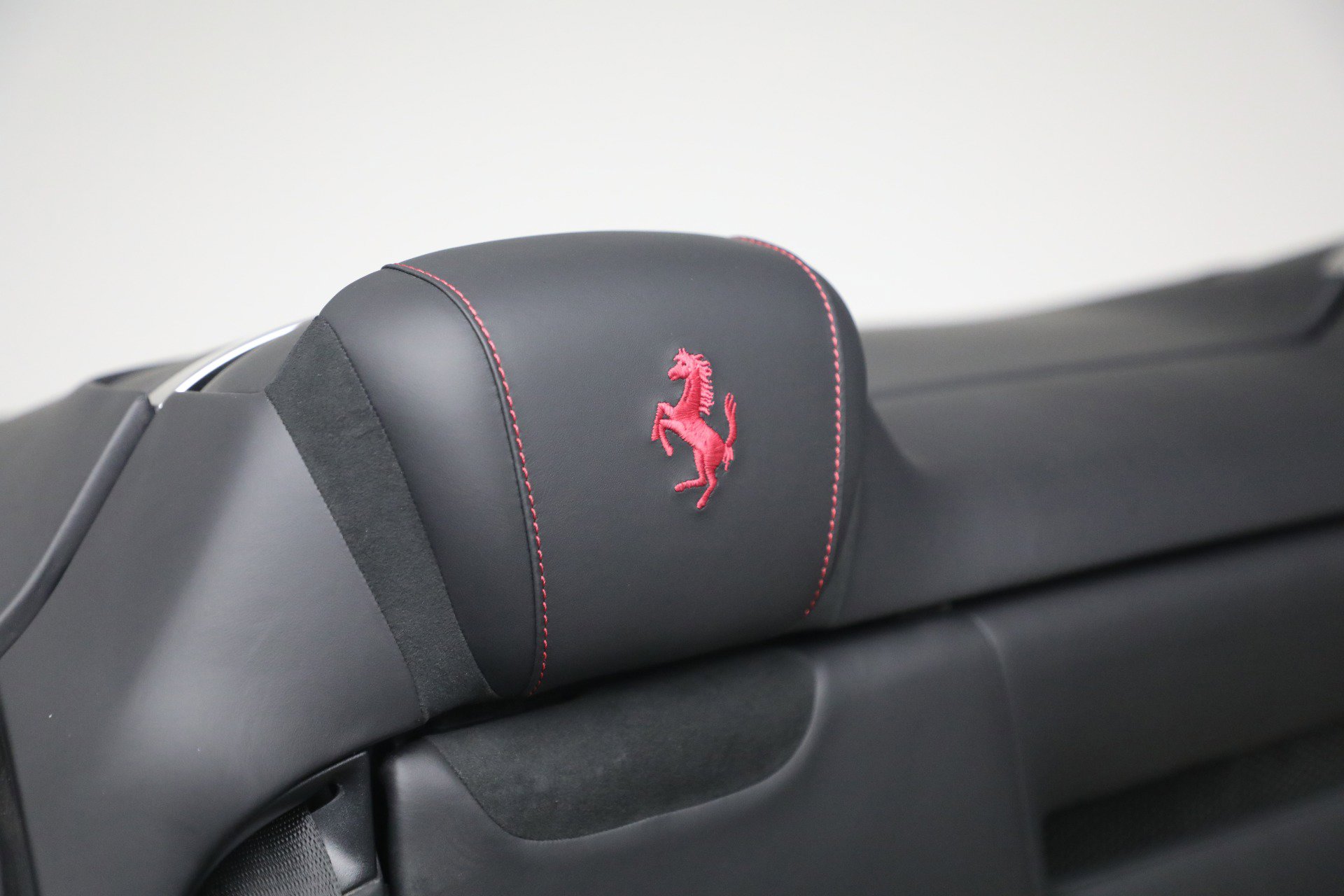 Certified 2025 Ferrari Roma Spider RWD image 24