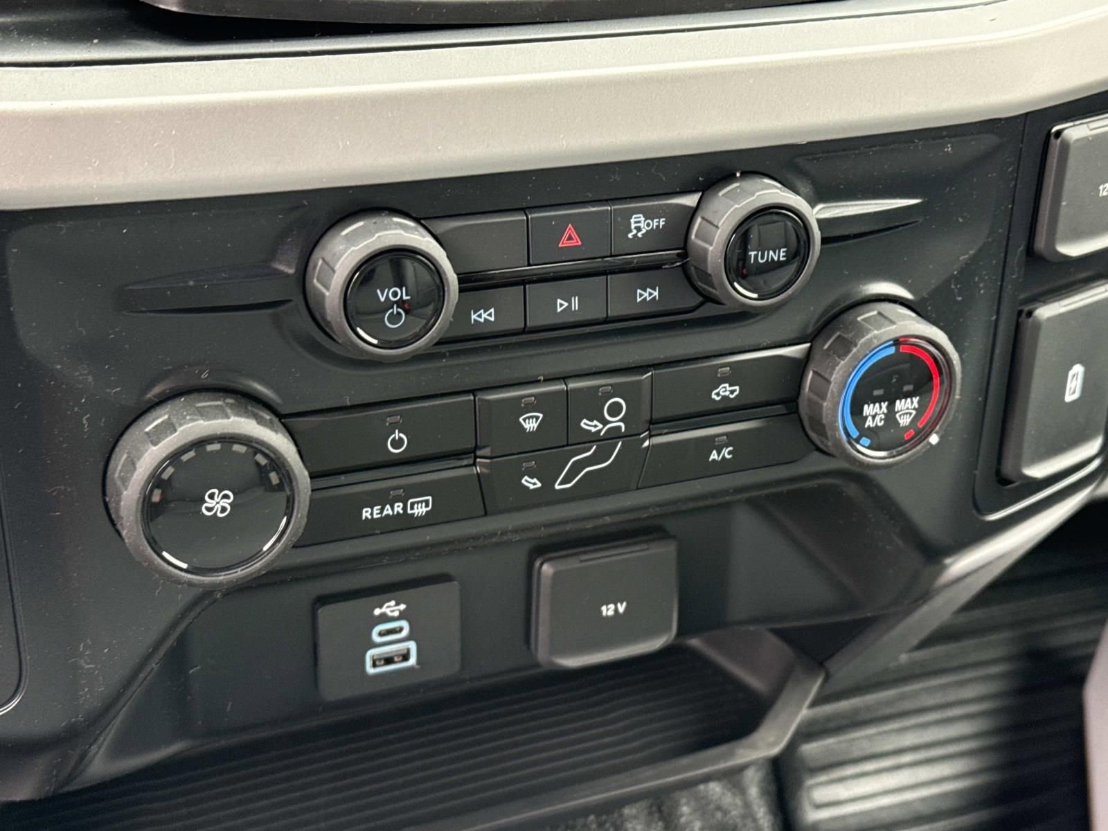 New 2026 Ford F450 XL w/ XL Chrome Package RWD image 15