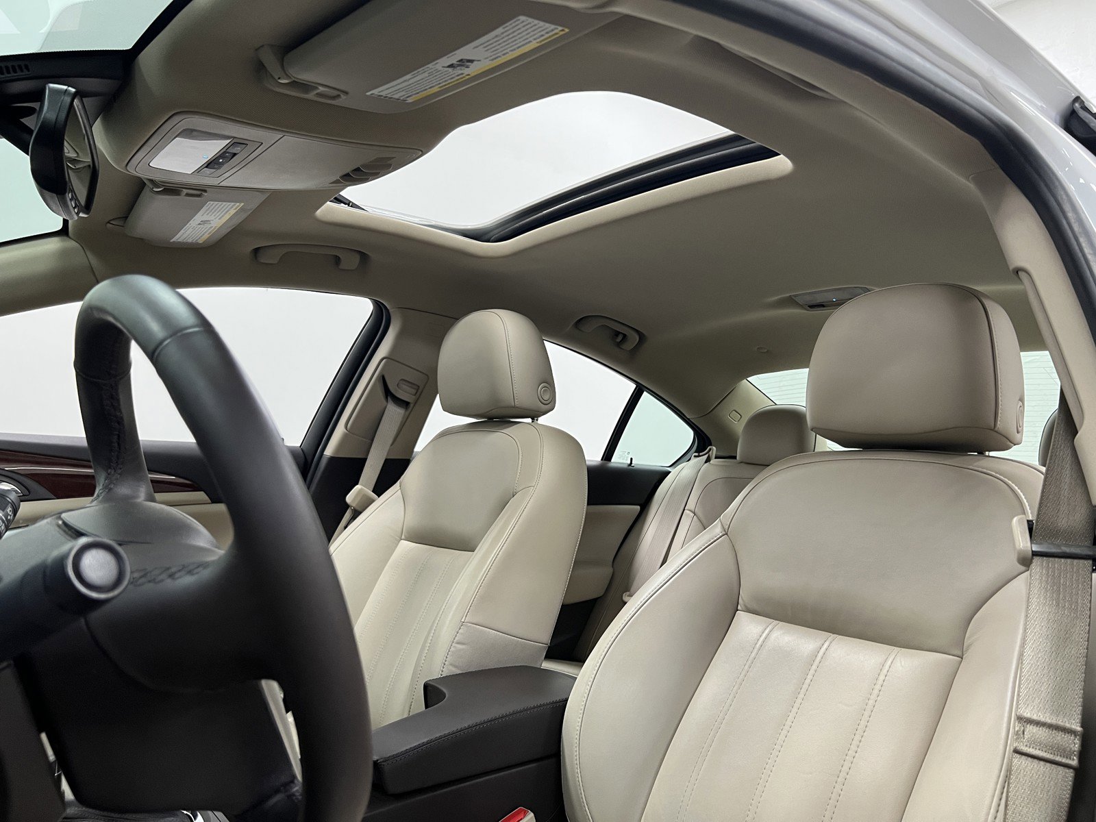 Used 2016 Buick Regal image 20