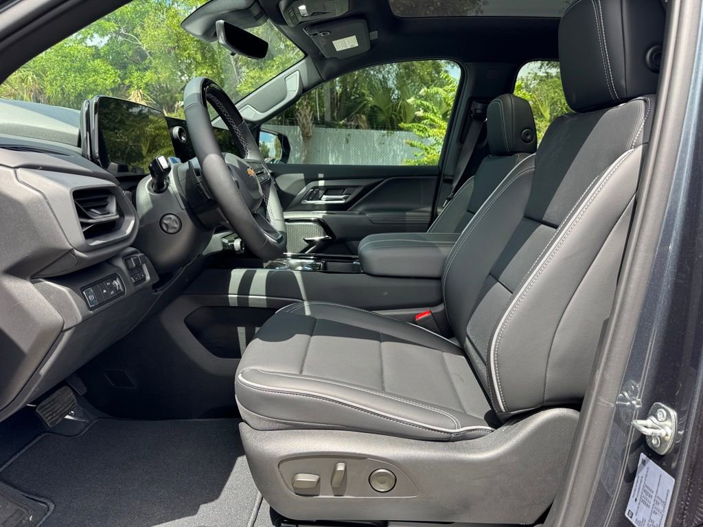 New 2026 Chevrolet Silverado EV LT w/ Premium Package image 13