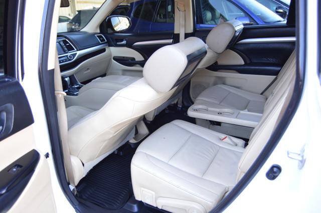 Used 2015 Toyota Highlander XLE FWD image 55