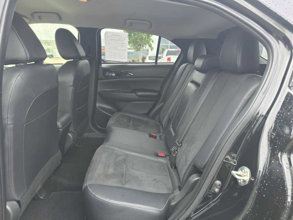 Used 2022 Mitsubishi Eclipse Cross SE image 16