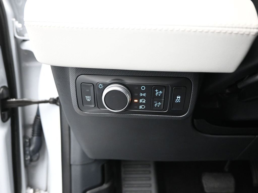 Used 2021 Ford Mustang Mach-E Premium image 13