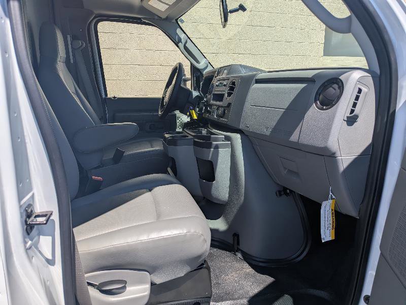 Used 2025 Ford E-450 and Econoline 450 Super Duty w/ Power Equipment Group RWD image 27