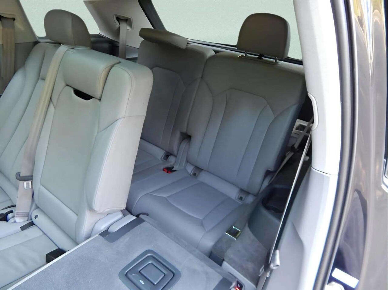 Used 2017 Audi Q7 3.0T Prestige image 52