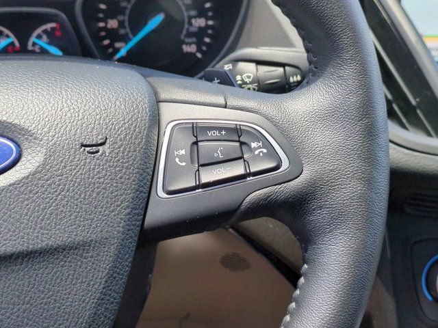 Used 2018 Ford Escape Titanium w/ Ford Safe & Smart Package FWD image 18