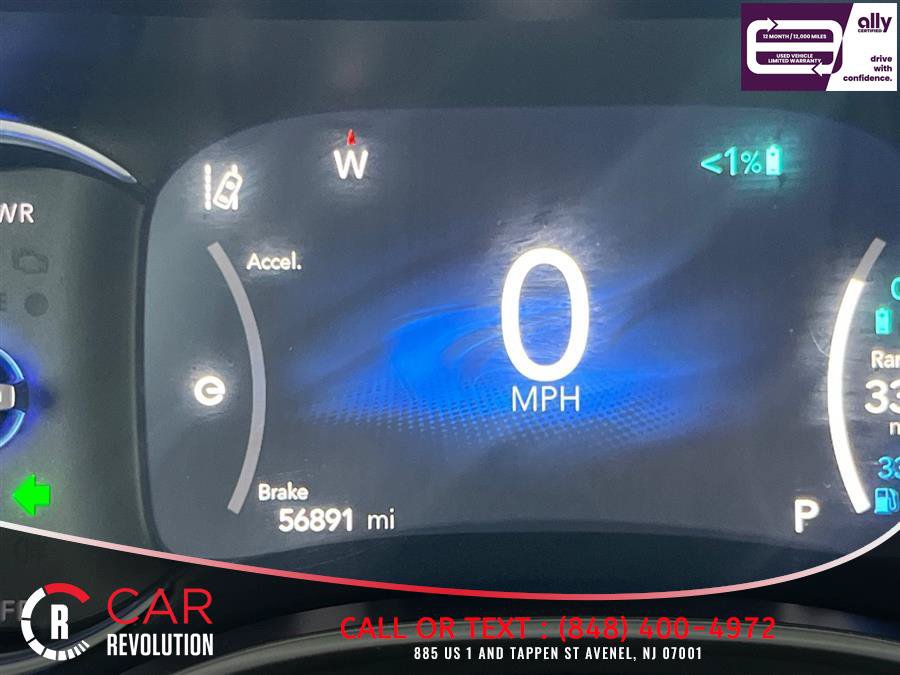 Used 2024 Chrysler Pacifica Limited FWD image 29