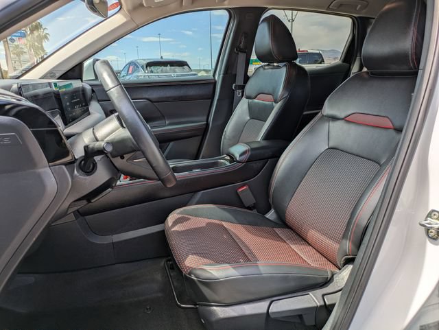Certified 2025 Nissan Kicks SR w/ Interior Electronics Package FWD image 17
