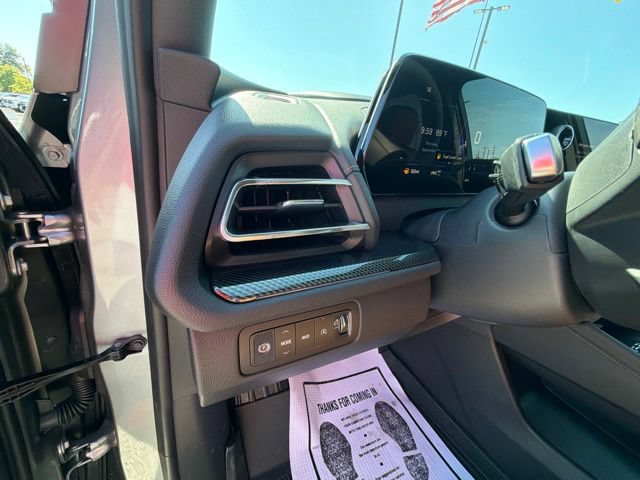 New 2027 Chevrolet Traverse Z71 w/ Driver Confidence Package AWD/4WD image 37
