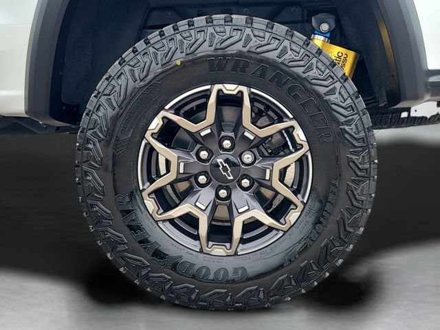 Used 2025 Chevrolet Colorado ZR2 AWD/4WD image 29