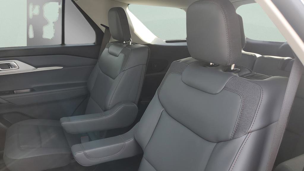 New 2026 Ford Explorer Active w/ Active Comfort Package AWD/4WD image 39
