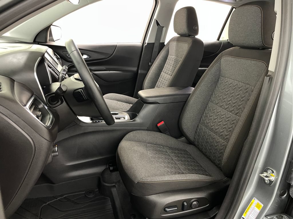 Certified 2024 Chevrolet Equinox LT w/ LPO, Floor Liner Package FWD image 23