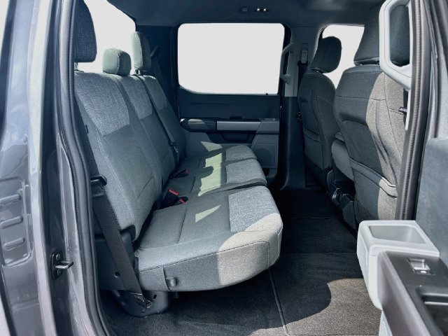 Certified 2025 Ford F250 XLT AWD/4WD image 32