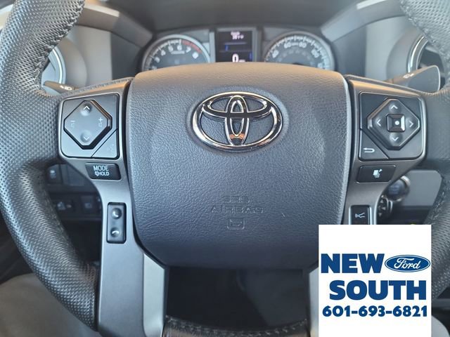 Used 2020 Toyota Tacoma TRD Sport image 10