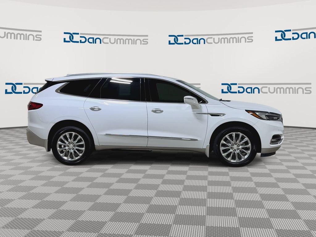 Used 2020 Buick Enclave Premium w/ Sun and Sites Package AWD/4WD image 9